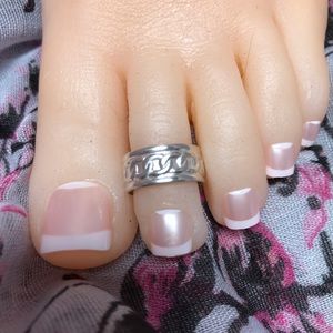 Sterling Silver Toe Ring- Adjustable Toe Ring in “Chain Print”